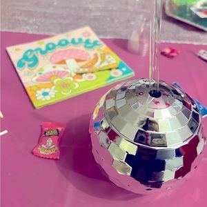 Meet your Posher, Corina